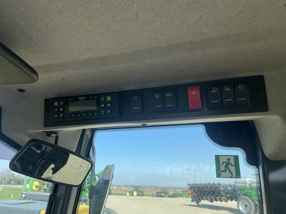 2024 John Deere 244 P Compact Utility Loader