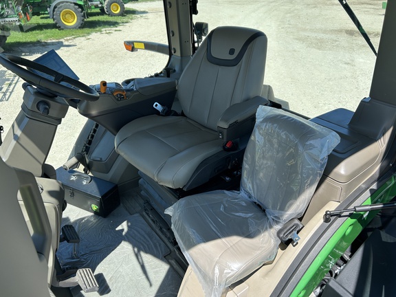 2025 John Deere 9RT 590 Tractor Rubber Track