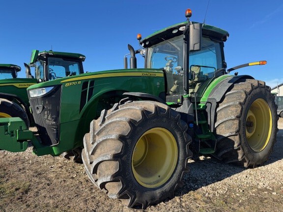 2018 John Deere 8370R Tractor