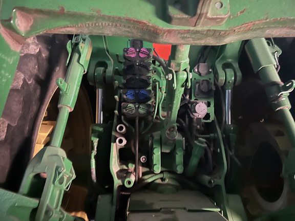 2013 John Deere 8285R Tractor