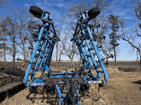 DMI TM-32 Field Cultivator