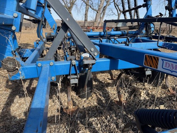 DMI TM-32 Field Cultivator