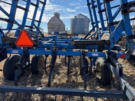 DMI TM-32 Field Cultivator