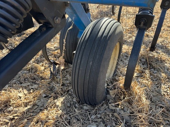 DMI TM-32 Field Cultivator