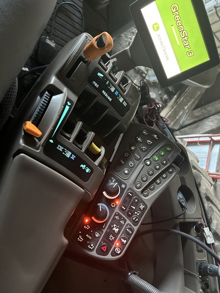 2013 John Deere 8285R Tractor