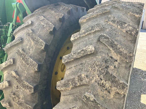 2013 John Deere 8285R Tractor