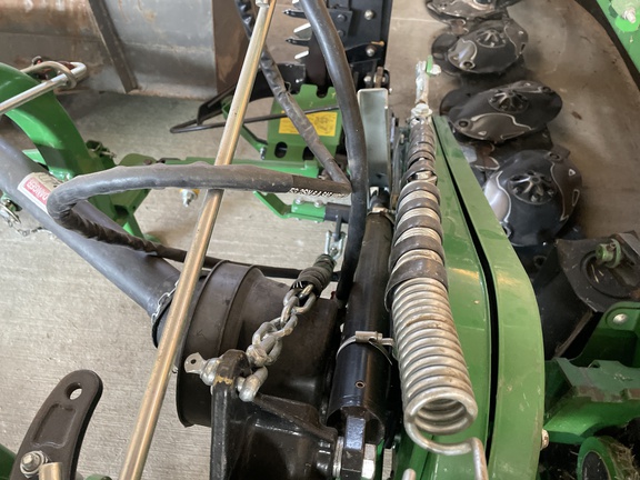 2017 Frontier SB3106 Attachments