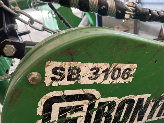 2017 Frontier SB3106 Attachments