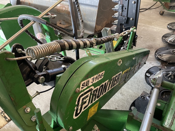 2017 Frontier SB3106 Attachments