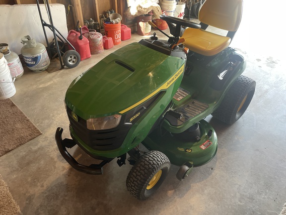 2023 John Deere S220 Garden Tractor