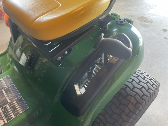 2023 John Deere S220 Garden Tractor