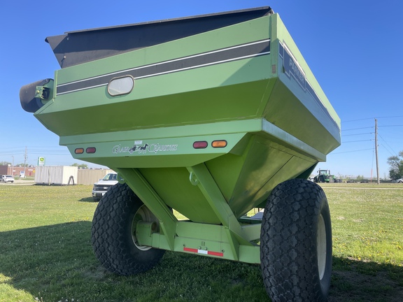 Parker 710 Grain Cart