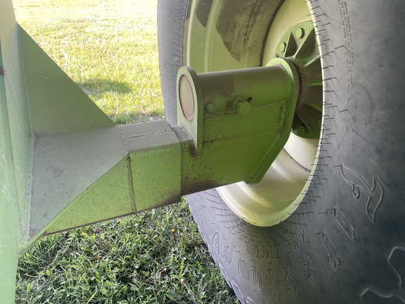 Parker 710 Grain Cart