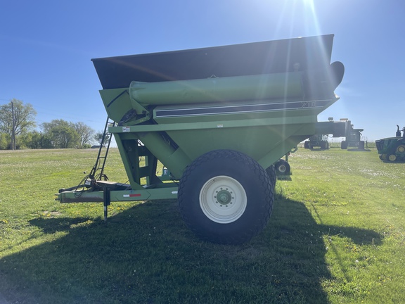 Parker 710 Grain Cart
