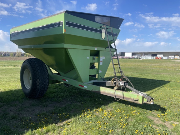 Parker 710 Grain Cart