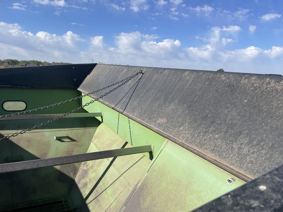 Parker 710 Grain Cart