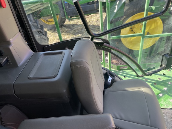 2024 John Deere 800R Misc
