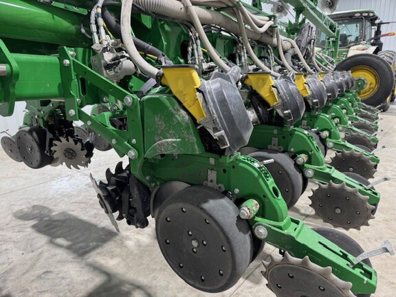 2020 John Deere 1775NT Planter