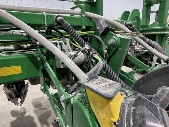 2020 John Deere 1775NT Planter