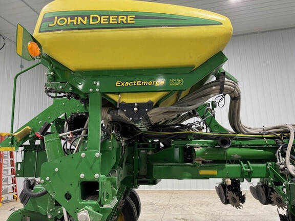 2020 John Deere 1775NT Planter