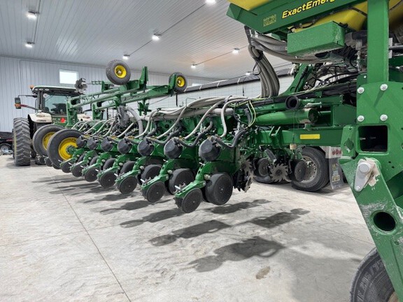 2020 John Deere 1775NT Planter