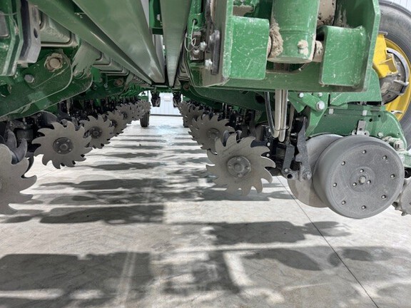 2020 John Deere 1775NT Planter