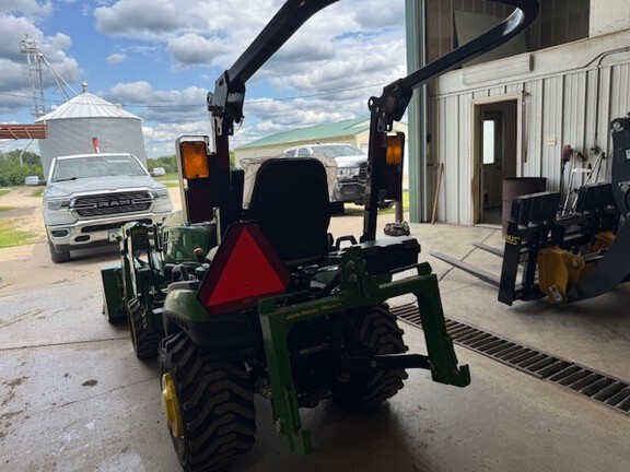 2021 John Deere 1025R Tractor Compact