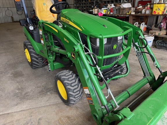 2021 John Deere 1025R Tractor Compact