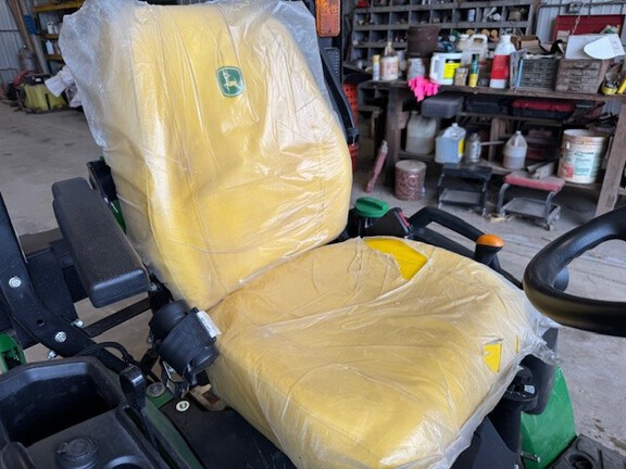 2021 John Deere 1025R Tractor Compact