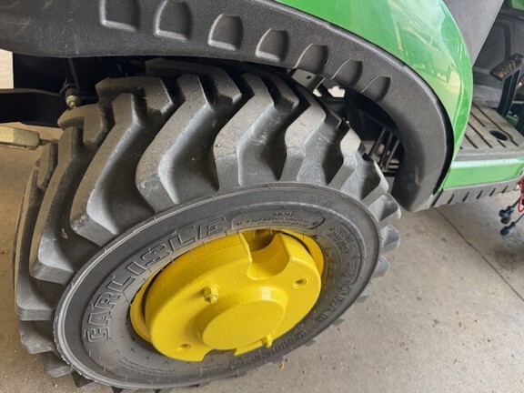 2021 John Deere 1025R Tractor Compact