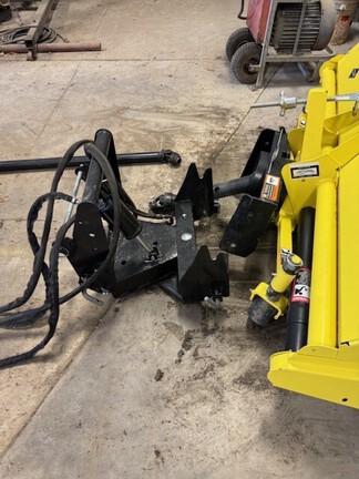 2021 John Deere 1025R Tractor Compact