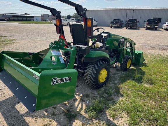 2021 John Deere 1025R Tractor Compact
