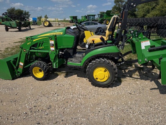 2021 John Deere 1025R Tractor Compact