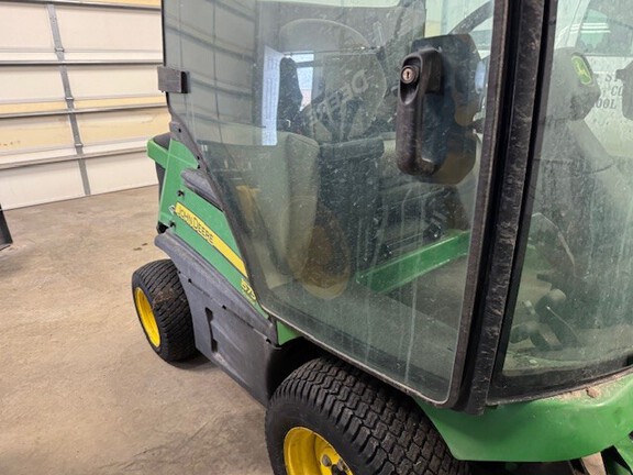 2022 John Deere 1575 Mower/Front Deck