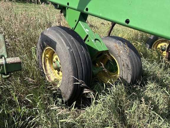 2011 John Deere 2410 Chisel Plow