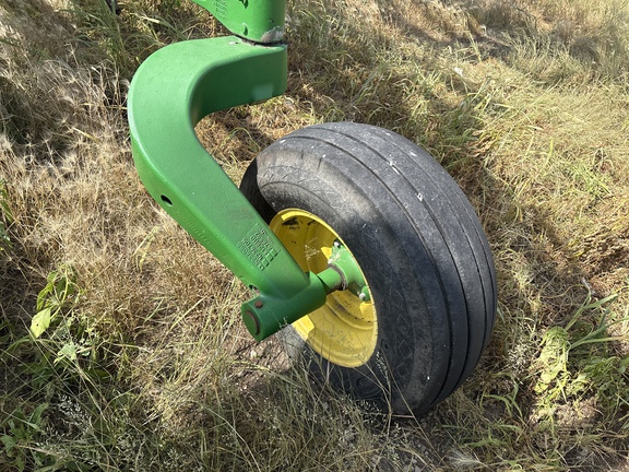 2011 John Deere 2410 Chisel Plow