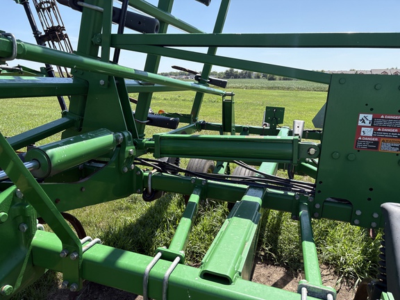 2011 John Deere 2410 Chisel Plow