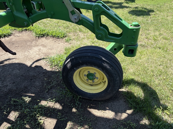 2011 John Deere 2410 Chisel Plow
