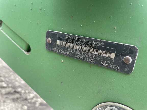 2008 John Deere 2210 Field Cultivator