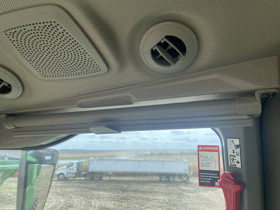 2025 John Deere S7 800 Combine