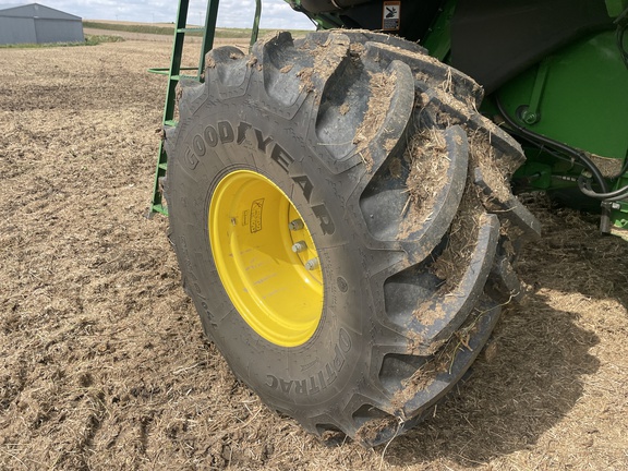 2025 John Deere S7 800 Combine