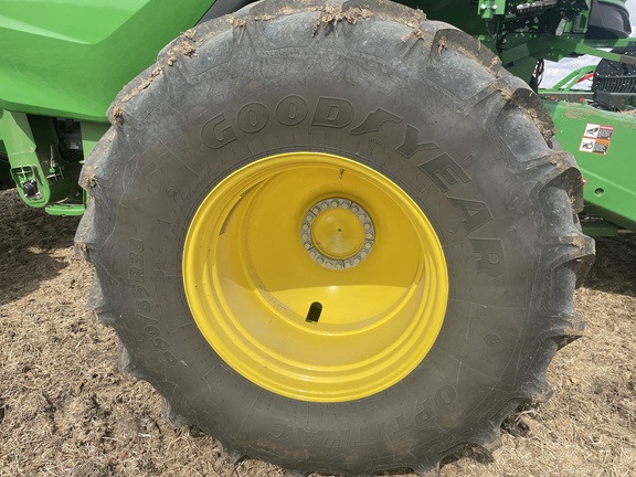 2025 John Deere S7 800 Combine