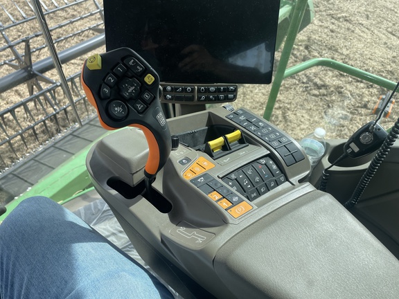 2025 John Deere S7 800 Combine