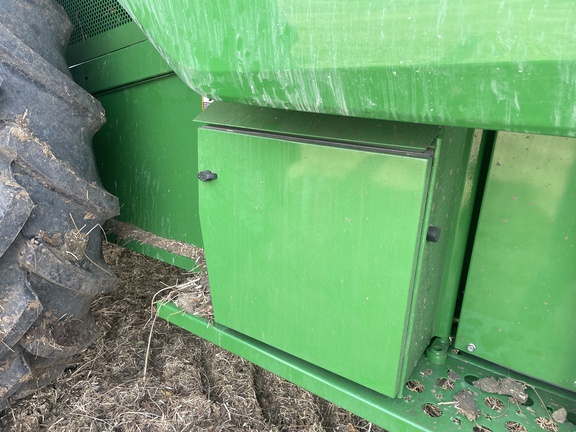 2025 John Deere S7 800 Combine
