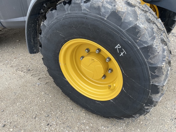 2026 John Deere 324 P Compact Utility Loader