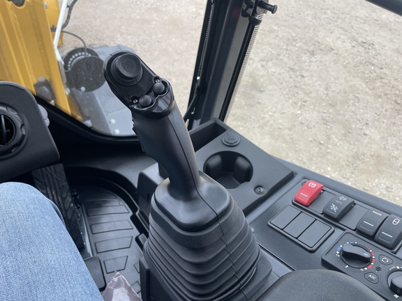 2026 John Deere 324 P Compact Utility Loader