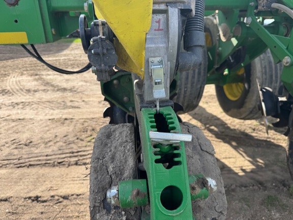 2012 John Deere DB60 Planter