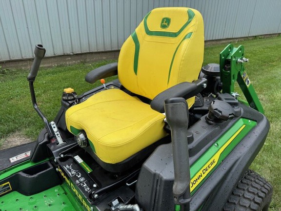 2025 John Deere Z955R EFI Mower/Zero Turn