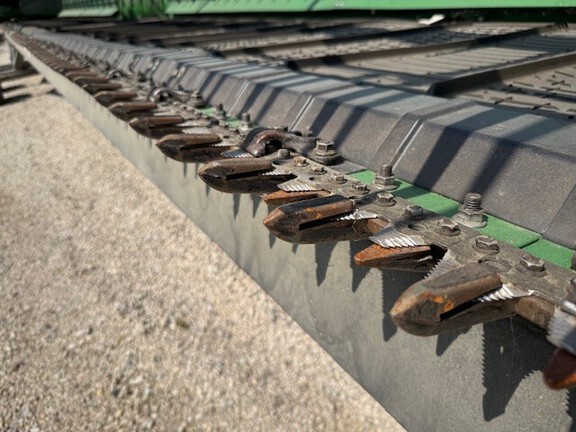 2023 John Deere RD40F Header Combine