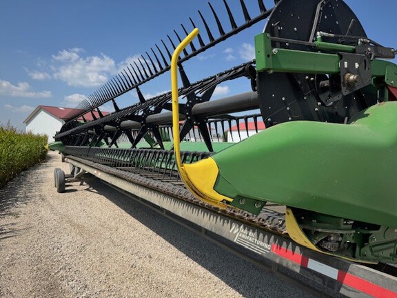 2023 John Deere RD40F Header Combine